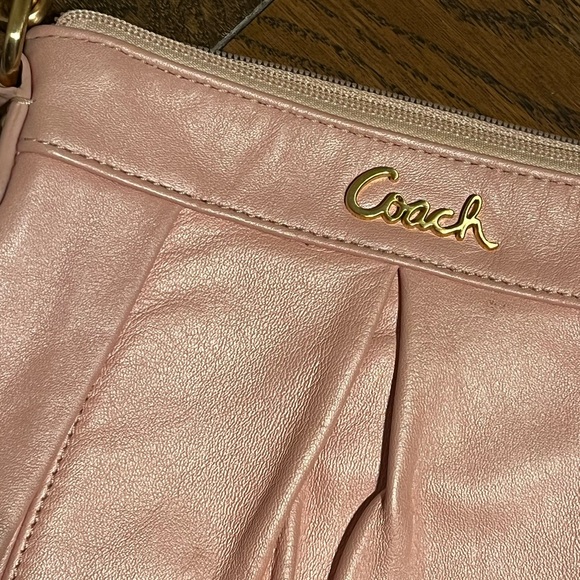 Coach pink messenger crossbody bag - Picture 3 of 4